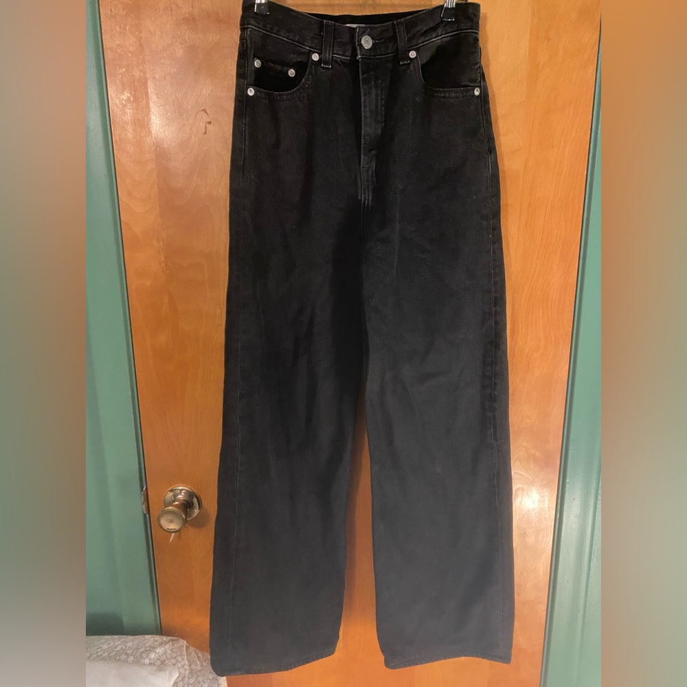 Levi’s high loose jeans in black